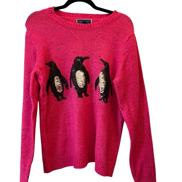 Karen Scott Sweaters - Pink Novelty Sweater with Penguin Design Size Medium